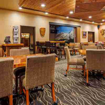Best Western Plus Tree House Dining/Meeting Rooms