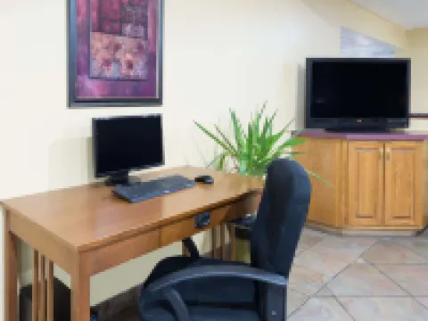 ซุปเปอร์ 8 บายวินด์แฮม มอร์แกนทาวน์ โรงแรมในมอร์แกนทาวน์