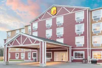Super 8 by Wyndham Red Lake ON Hotels in Red Lake