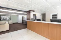 阿什維爾機場溫德姆速8飯店 弗萊徹住宿飯店