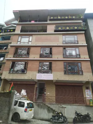 Shanol Residency โรงแรมใน