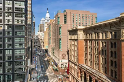Philadelphia Marriott Downtown Hotels near Mummers Museum