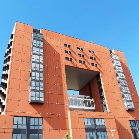 Queen Hotel Отели рядом с достопримечательностью «Станция метро Bignami»