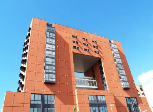 Queen Hotel Отели рядом с достопримечательностью «Archivio Giovanni Sacchi»