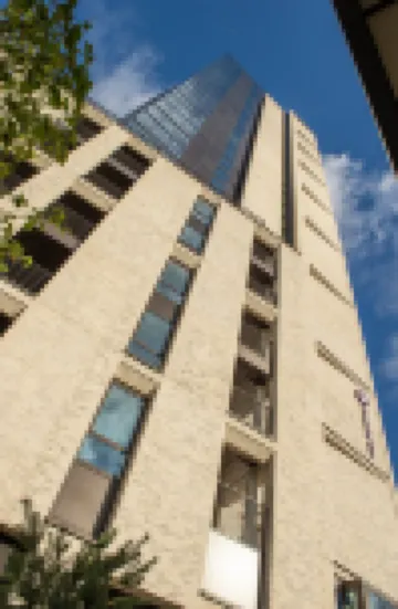 プレミア イン ロンドン カナリー ワーフ - ウエストフェリー カナリー・ワーフ周辺のホテル