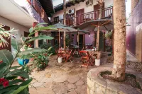 Pousada Brigitte Hotels in Barra Do Sahy Beach