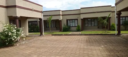 Enjoy This Fully Furnished Apartment in Chililabombwe Отели в г. Чилилабомбве