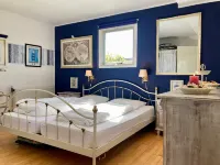 6 Pers. House Marijke with Winter Garden and Direct Access to the Lauwersmeer - 3-Star