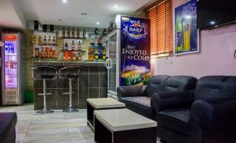 Folade Hotels