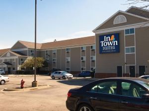 InTown Suites Extended Stay Chicago IL - Elk Grove O'Hare