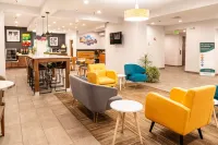 Quality Inn & Suites Oakwood Village - Cleveland South Hotels in Macedonia