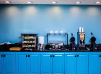Country Inn & Suites by Radisson, Wilson, NC - sarapan