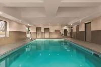 Country Inn & Suites by Radisson, Belleville, on Hotels in Belleville
