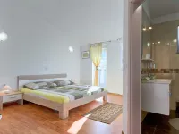 Amber - Pet friendly
