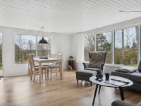 "Dome" - 7km from the Sea