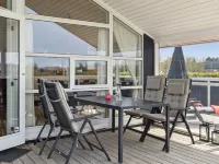 "Swanhild" - 900m from the Sea