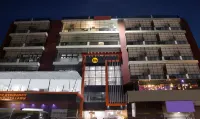 Itsy Hotels Kashi Grand, Bhu Hotels in Kurhua