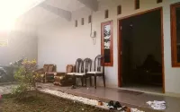 Adikarta Guesthouse Janti