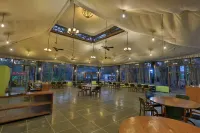 Bison Retreat - Pench - Motels