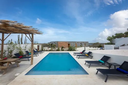 Sasha Apartment - Panoramic View with Pool - 2-Star