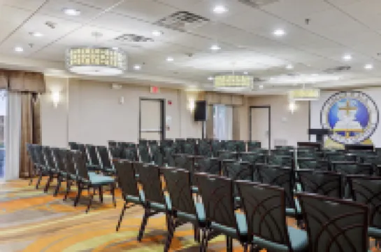 Holiday Inn & Suites SLIDELL - NEW ORLEANS AREA by IHG