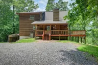 Marble Mountainside Escape w/ Wraparound Deck - Country Houses