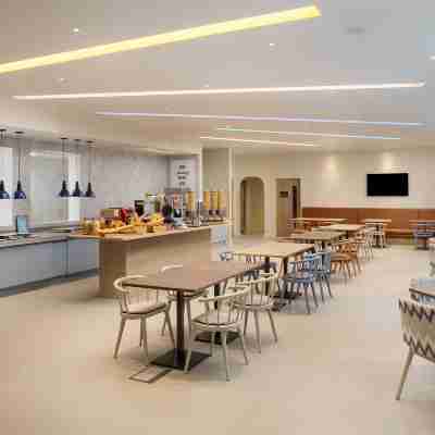 Hampton by Hilton Rochdale Dining/Meeting Rooms