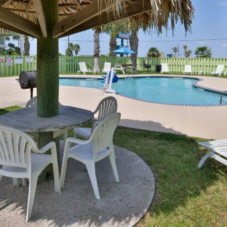 The Island Hotel Near Beach Port Aransas