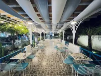 Santorini Villa Cam Ranh Các khách sạn gần Cửa hàng Yến Sào Phúc Khang