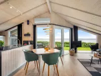 "Holmwith" - 50m from the Sea - โฮมสเตย์