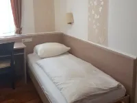 Hotel Restaurant Knechtstedener Hof Hotels in Dormagen