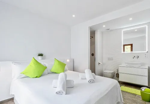 Villa N15 en Plein cœur de la Marina, Proche de Rosas, Costa Brava - parking