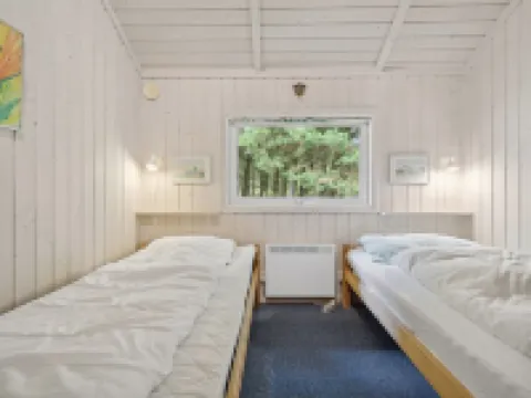 "Alaine" - 850m from the Sea