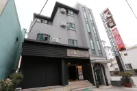 Gangneung K Motel Отели в г. 