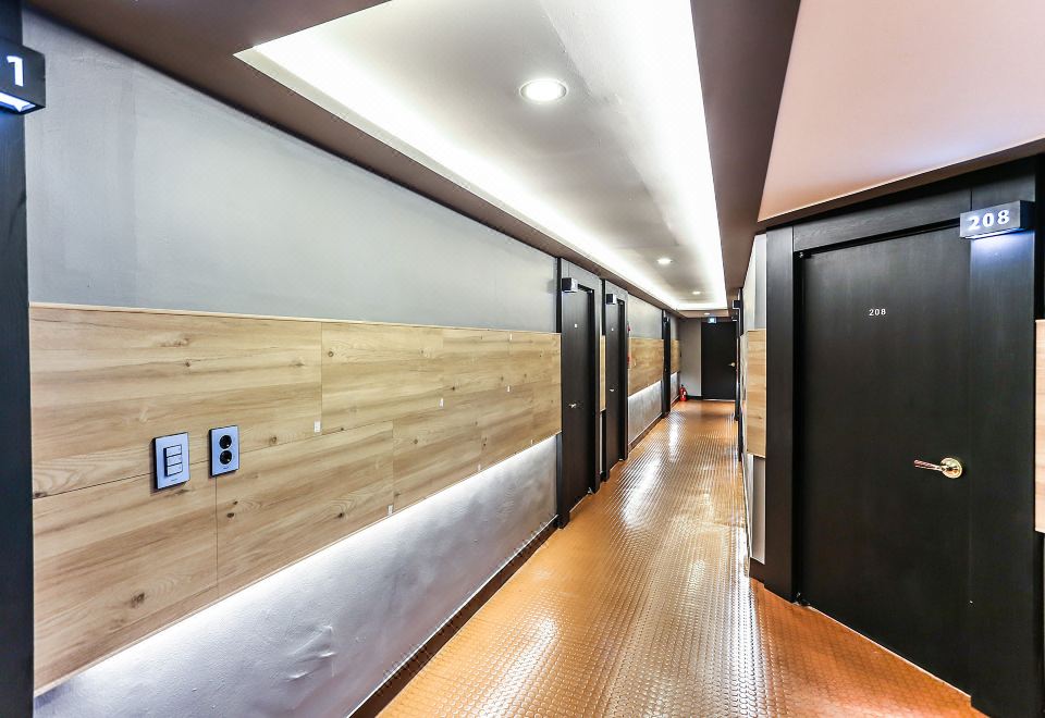 2. 케이(K)모텔..