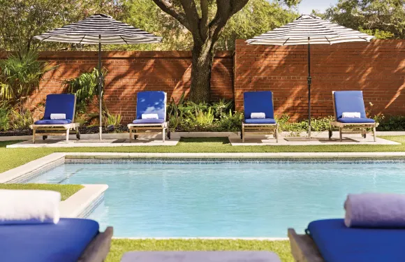 莫比爾, 亞拉巴馬柯里奧塞姆斯上將酒店