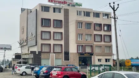 Hotel Vahini Grand Отели в г. Намаккал