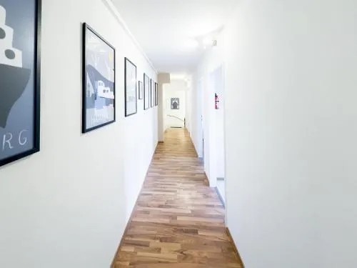 庫奇加藤地下室旅館