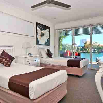 Surfers Paradise Escape (Heated Pool) Rooms