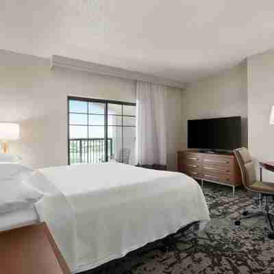 Embassy Suites by Hilton Grapevine DFW Airport North Rooms