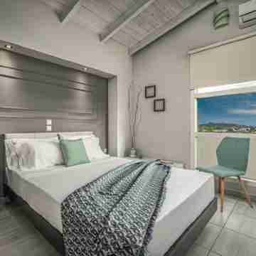 Marayas Modern Loft! Rooms