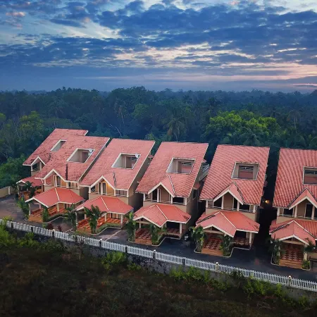 TreeHouse Blue Hotel & Villas