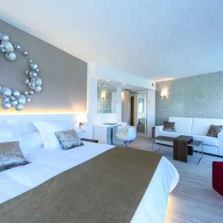 Plaza Santa Ponsa Boutique - Adults Only.