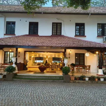 Old Lighthouse Bristow Hotel , Fort Kochi
