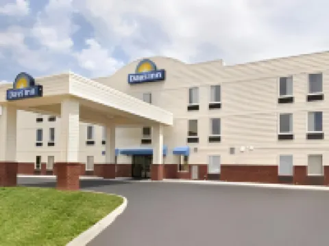 Days Inn by Wyndham Doswell at the Park Hotels in 