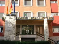 ホテル イサベル デ セグラ