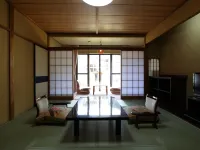 河內屋日式旅館 Shimogamo Onsen Ginnoyu Kaikan附近的飯店