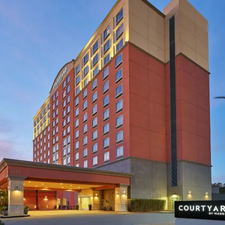 Courtyard by Marriott Culver City Los Angeles Отели рядом с достопримечательностью «Студия "Сони Пикчерс"»
