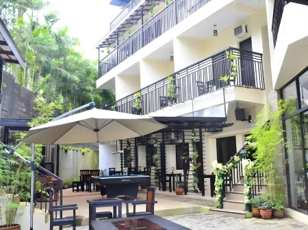 El Renzo Hotel Tagaytay