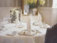 Schloßhotel Kurfürstliches Amtshaus Dauner Burg Hotels in Gillenfeld